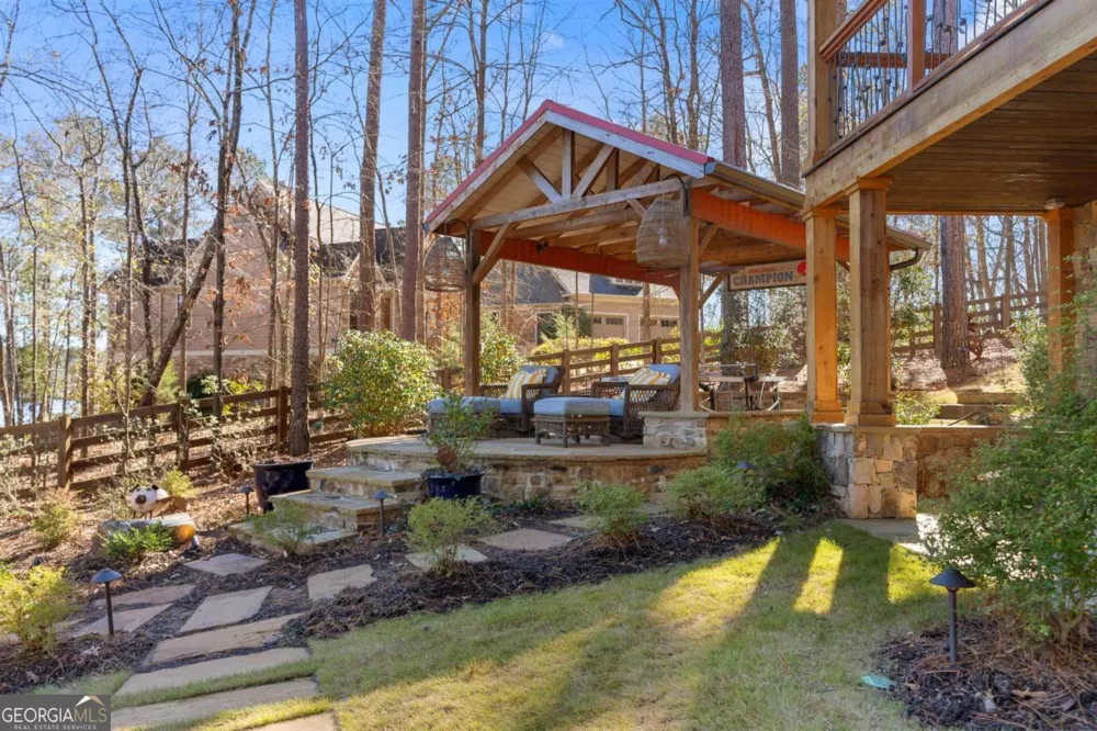 125 Rock Island LN Eatonton, GA 31024