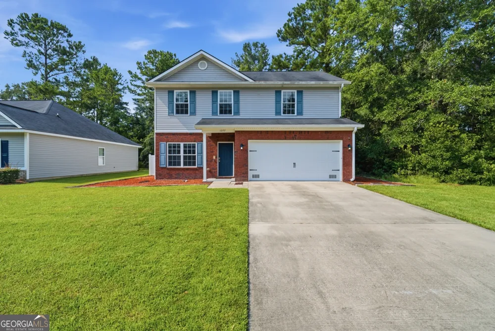 1277 Peacock TRL Hinesville, GA 31313