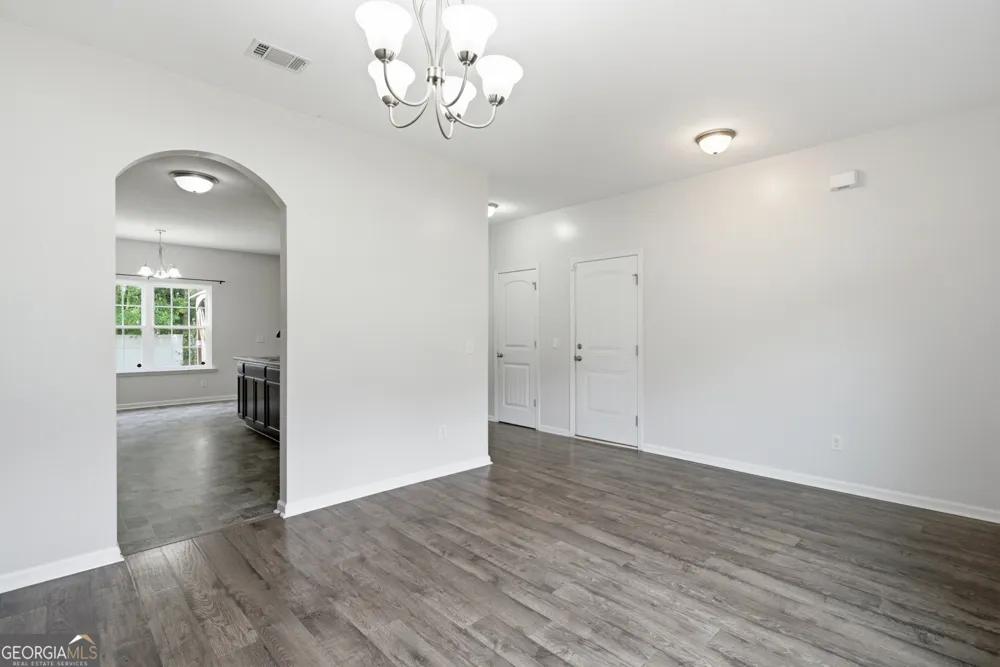 1277 Peacock TRL Hinesville, GA 31313
