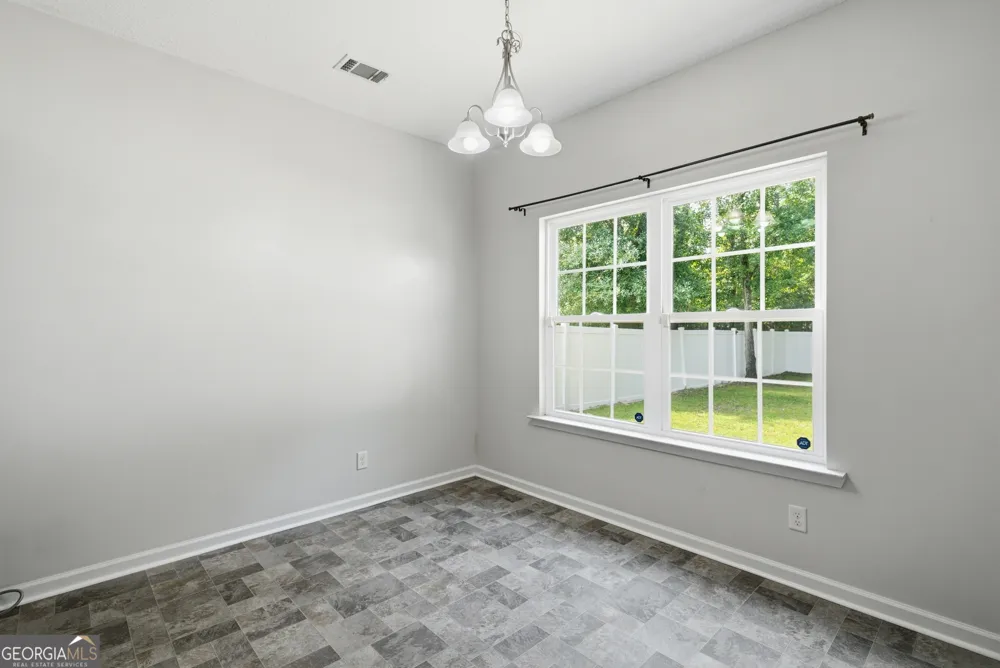 1277 Peacock TRL Hinesville, GA 31313