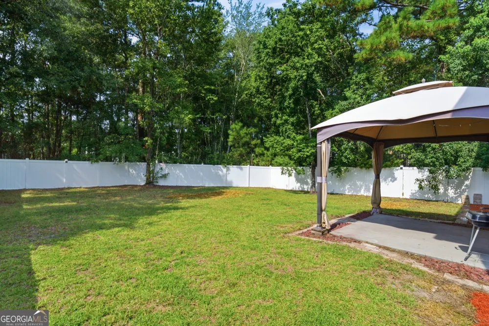 1277 Peacock TRL Hinesville, GA 31313