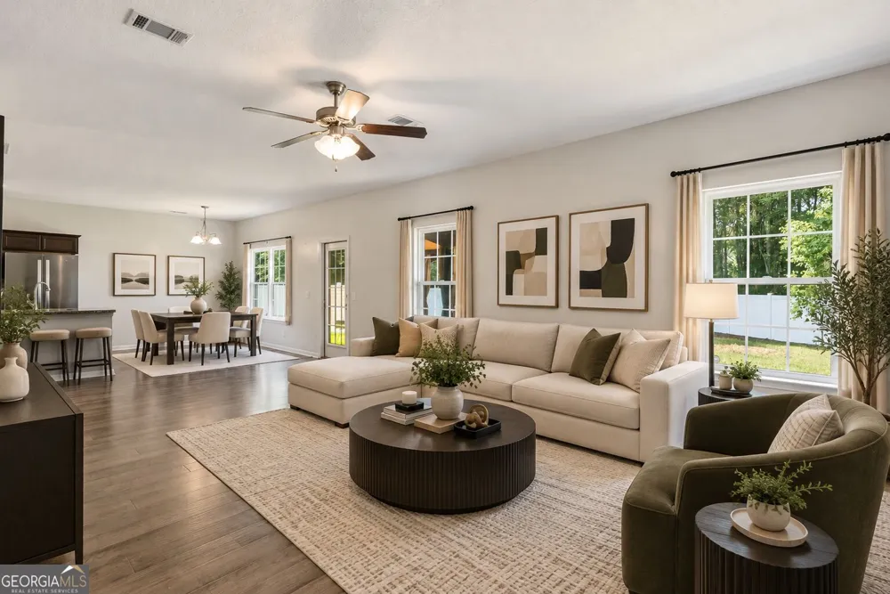 1277 Peacock TRL Hinesville, GA 31313