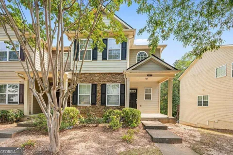 2677 Cedar DR