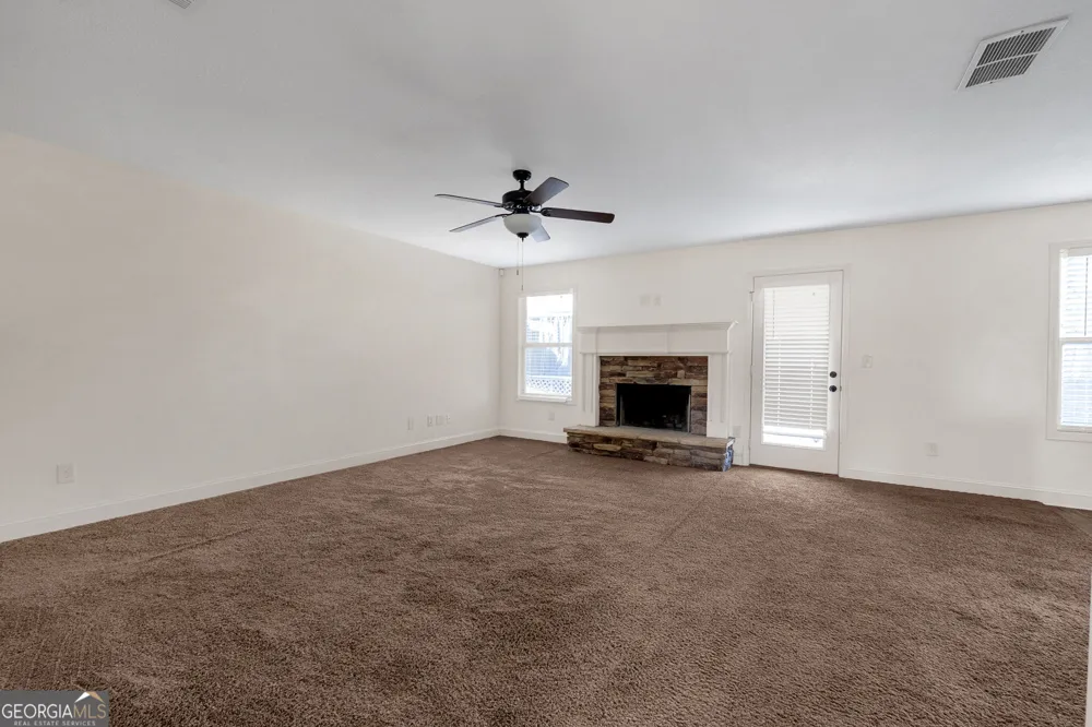 1615 Newport DR Bethlehem, GA 30620