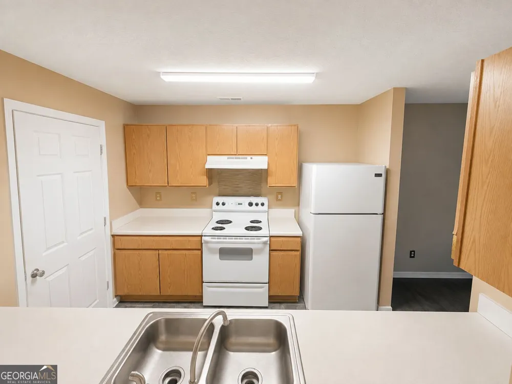 10301 Fairington Ridge CIR Lithonia, GA 30038