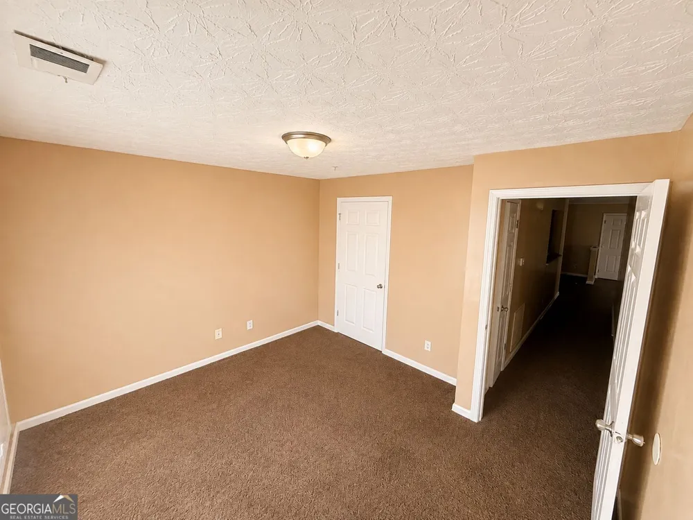 10301 Fairington Ridge CIR Lithonia, GA 30038