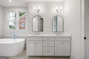 1818 Maple ST Carrollton, GA 30117