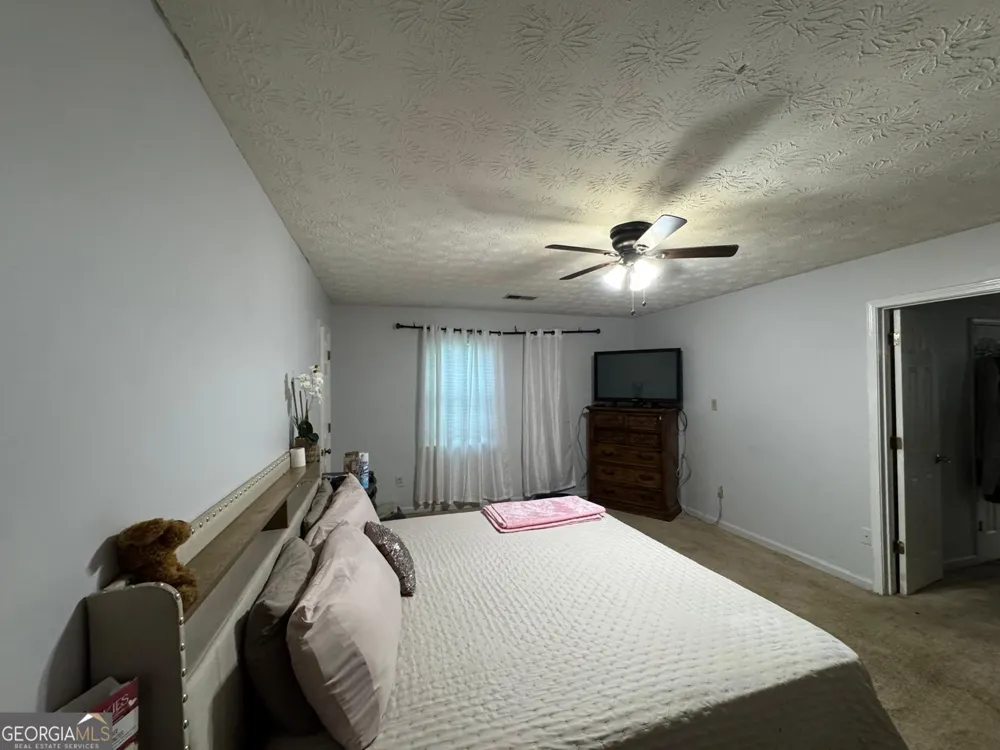 760 Kings Crest CT Fairburn, GA 30213