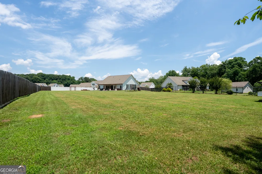 407 Glenn TRL Winder, GA 30680