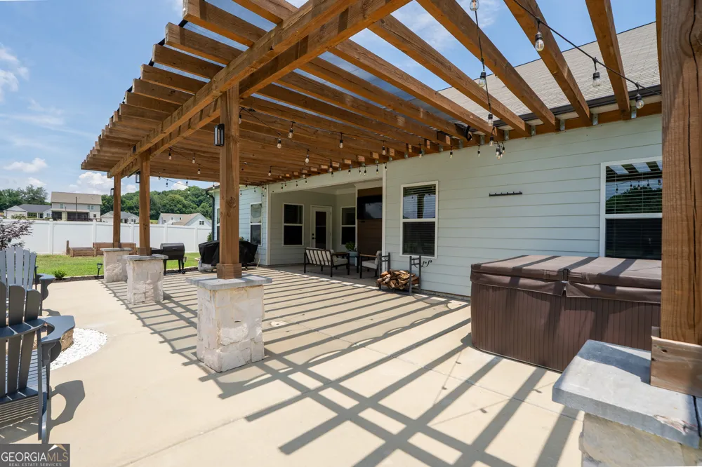407 Glenn TRL Winder, GA 30680