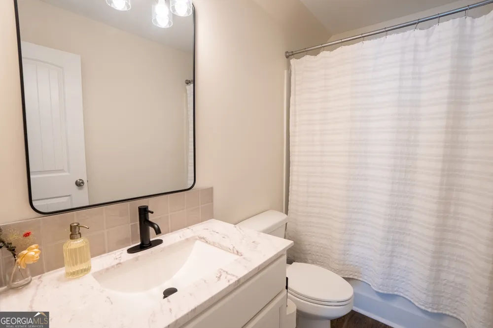 407 Glenn TRL Winder, GA 30680