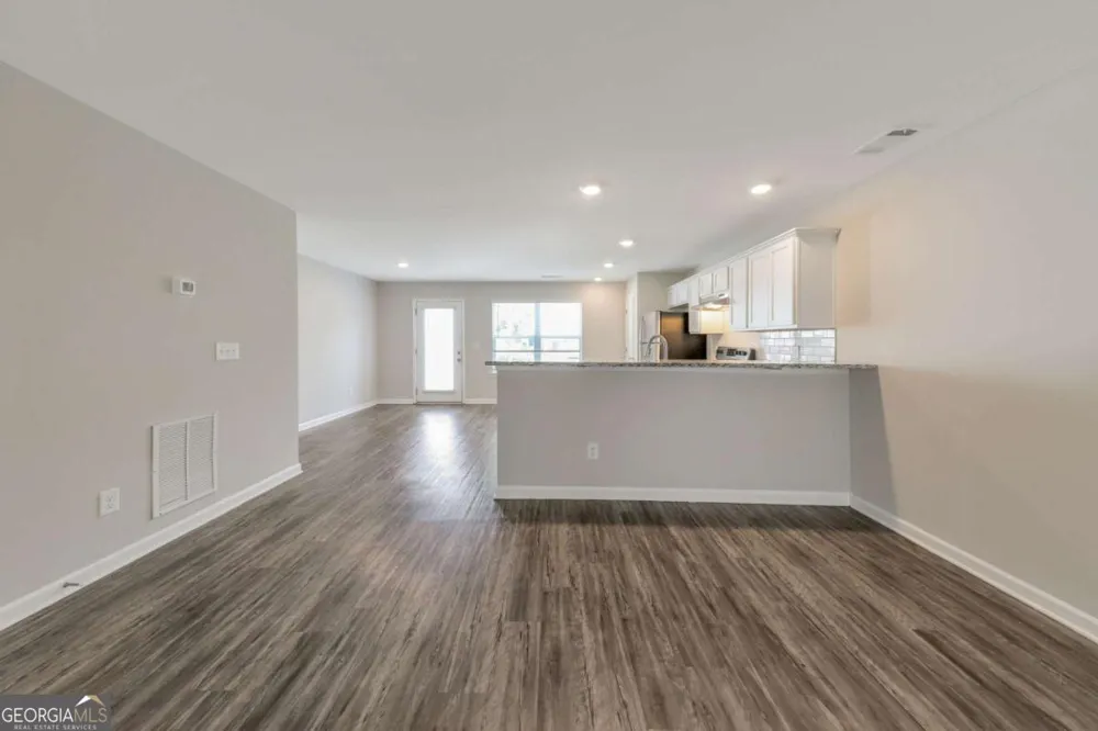 4431 Pinscher ST Union City, GA 30291