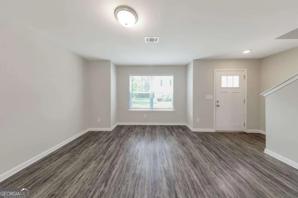 4431 Pinscher ST Union City, GA 30291