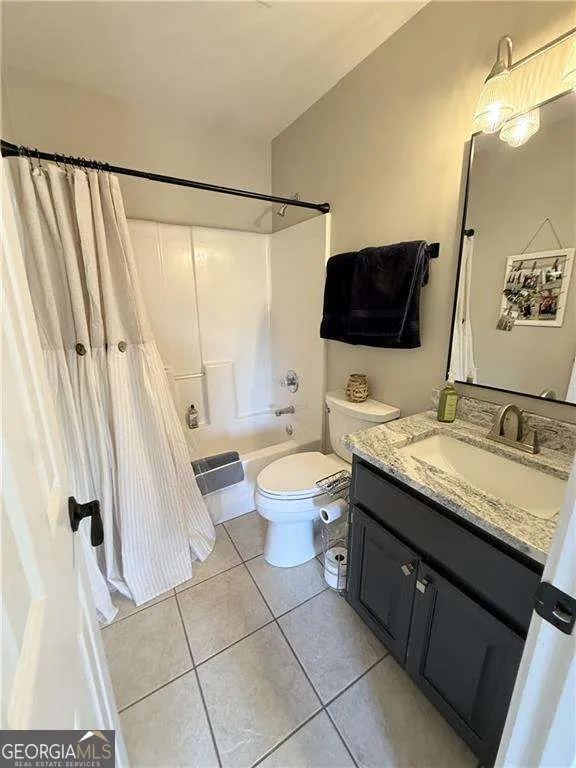 716 Manor WAY Cartersville, GA 30120