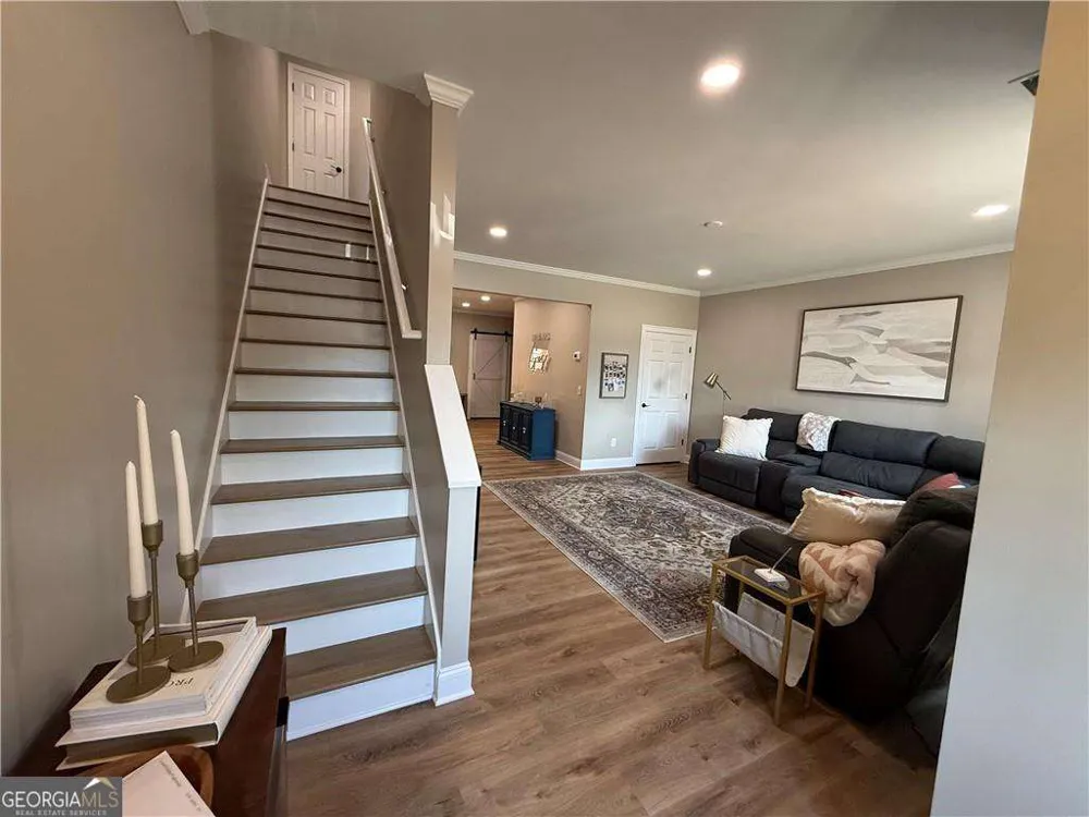 716 Manor WAY Cartersville, GA 30120