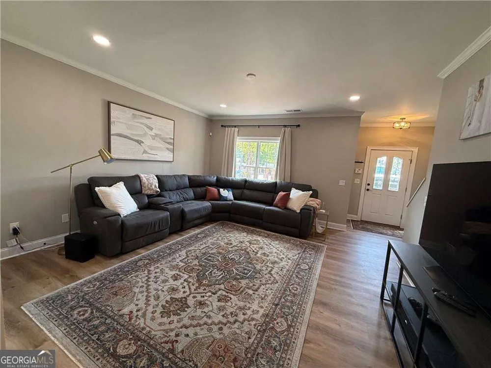 716 Manor WAY Cartersville, GA 30120