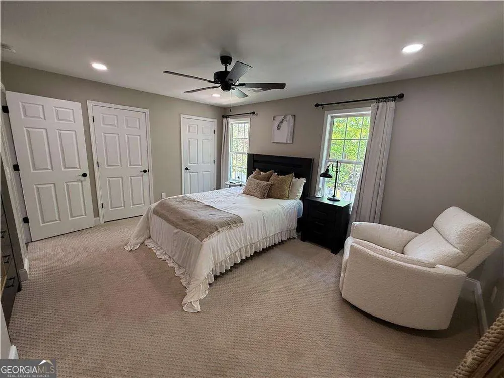 716 Manor WAY Cartersville, GA 30120