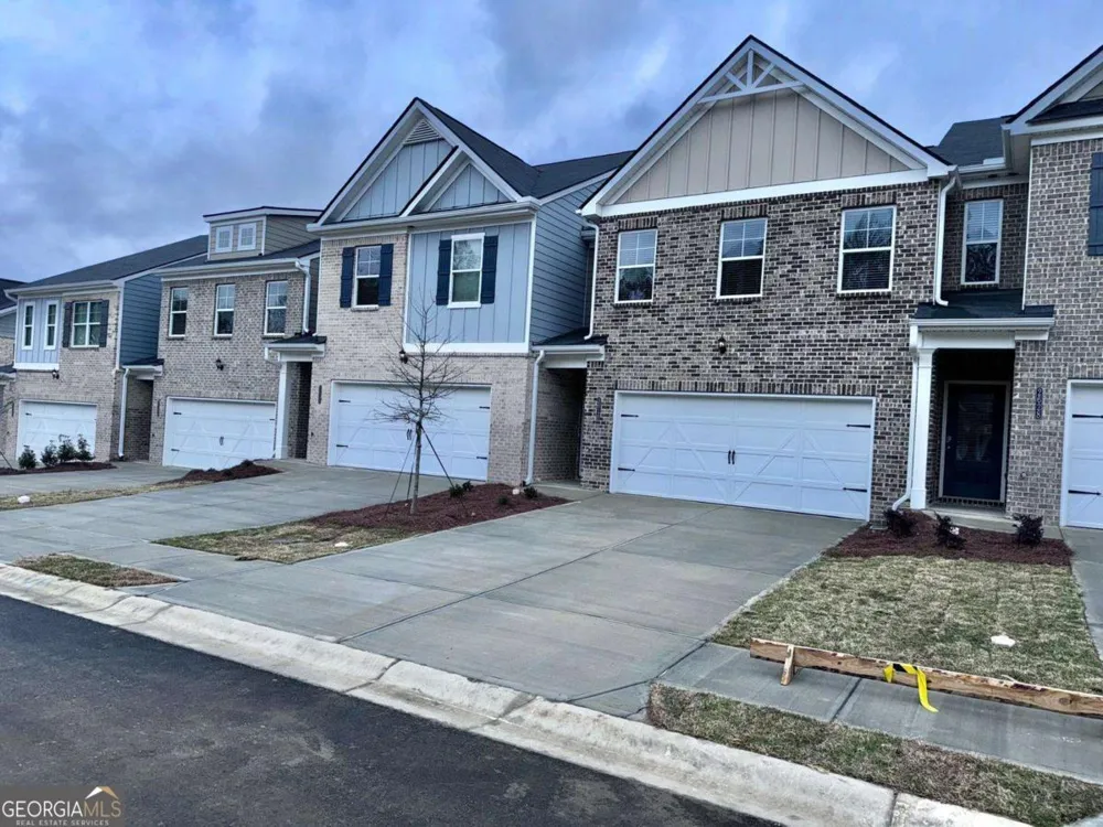 2618 Swan Lake DR Grayson, GA 30017