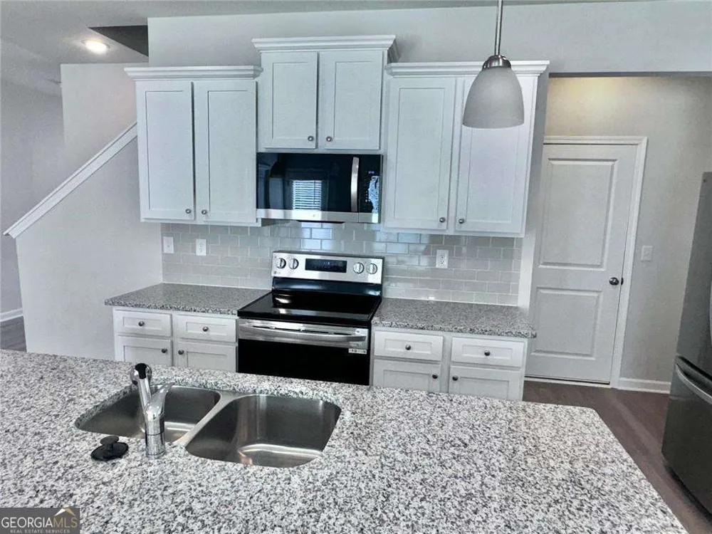 2618 Swan Lake DR Grayson, GA 30017