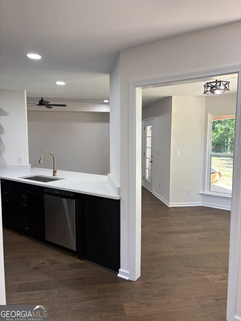 1204 22nd Pl Valley, AL 36854
