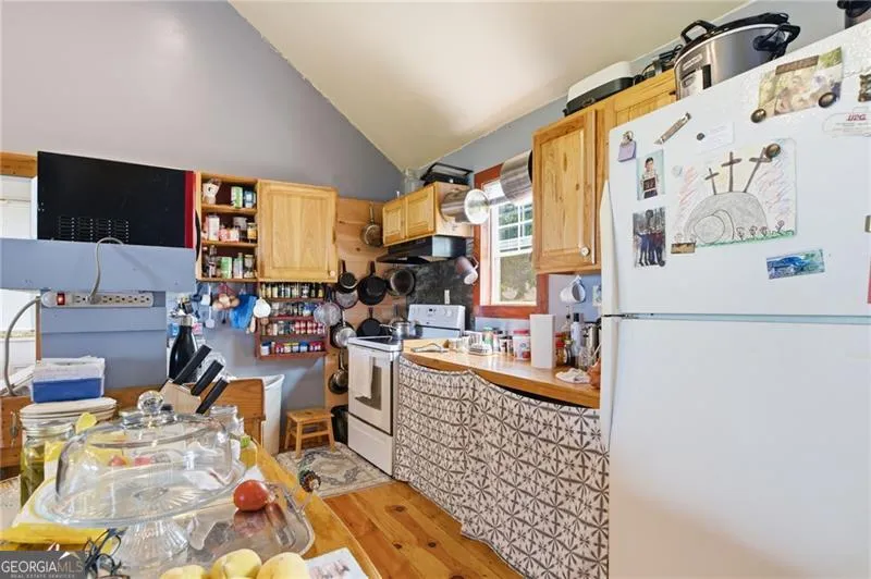 539 Dowel CIR Ellijay, GA 30540