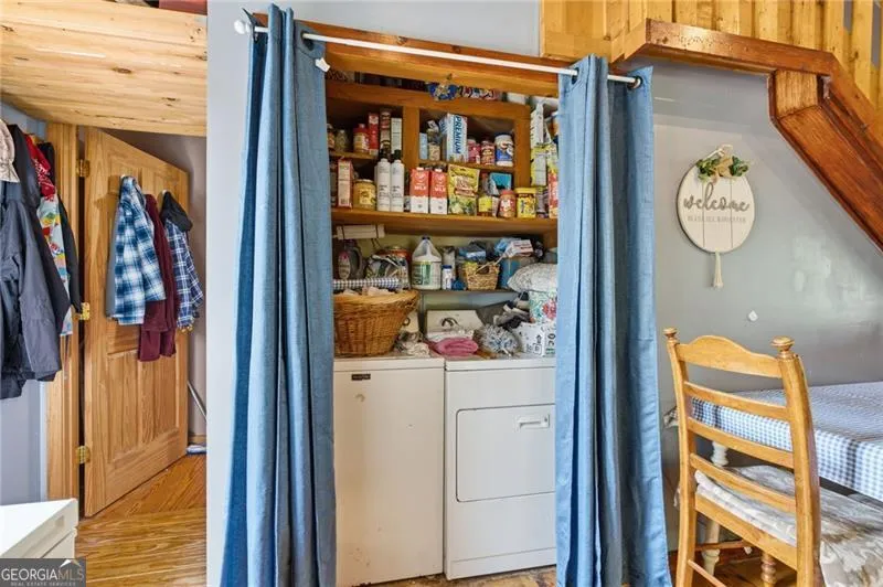 539 Dowel CIR Ellijay, GA 30540