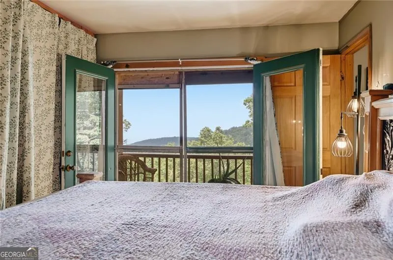 539 Dowel CIR Ellijay, GA 30540