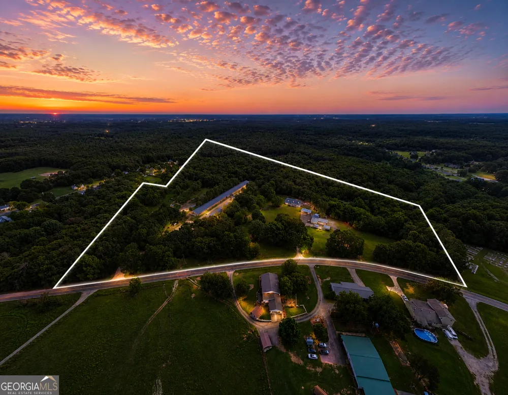 228 Pleasant Hill Church RD SE Winder, GA 30680
