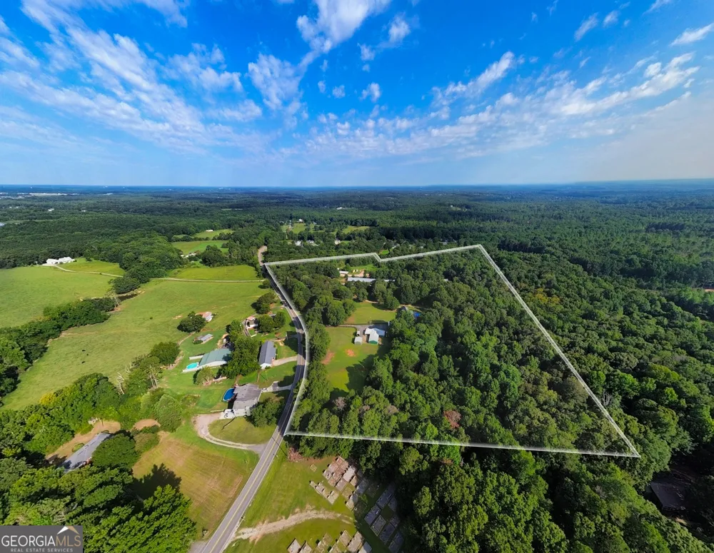 228 Pleasant Hill Church RD SE Winder, GA 30680