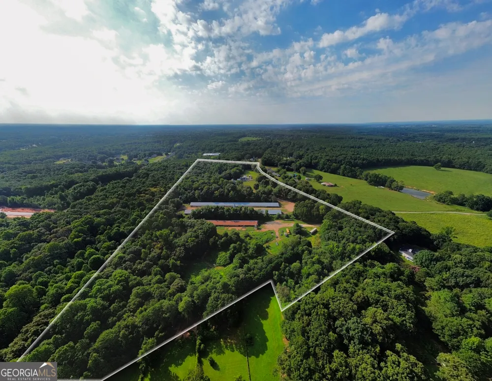 228 Pleasant Hill Church RD SE Winder, GA 30680