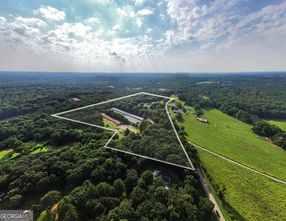228 Pleasant Hill Church RD SE Winder, GA 30680