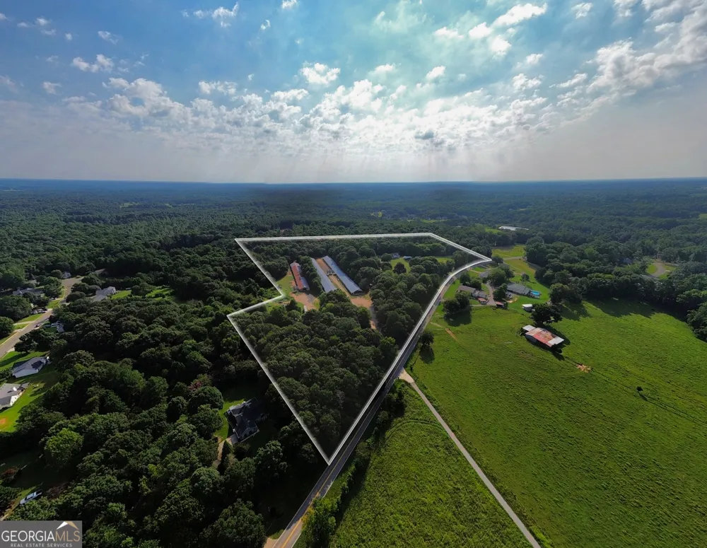 228 Pleasant Hill Church RD SE Winder, GA 30680