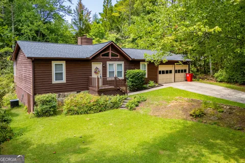 1385 Lakeview PKWY