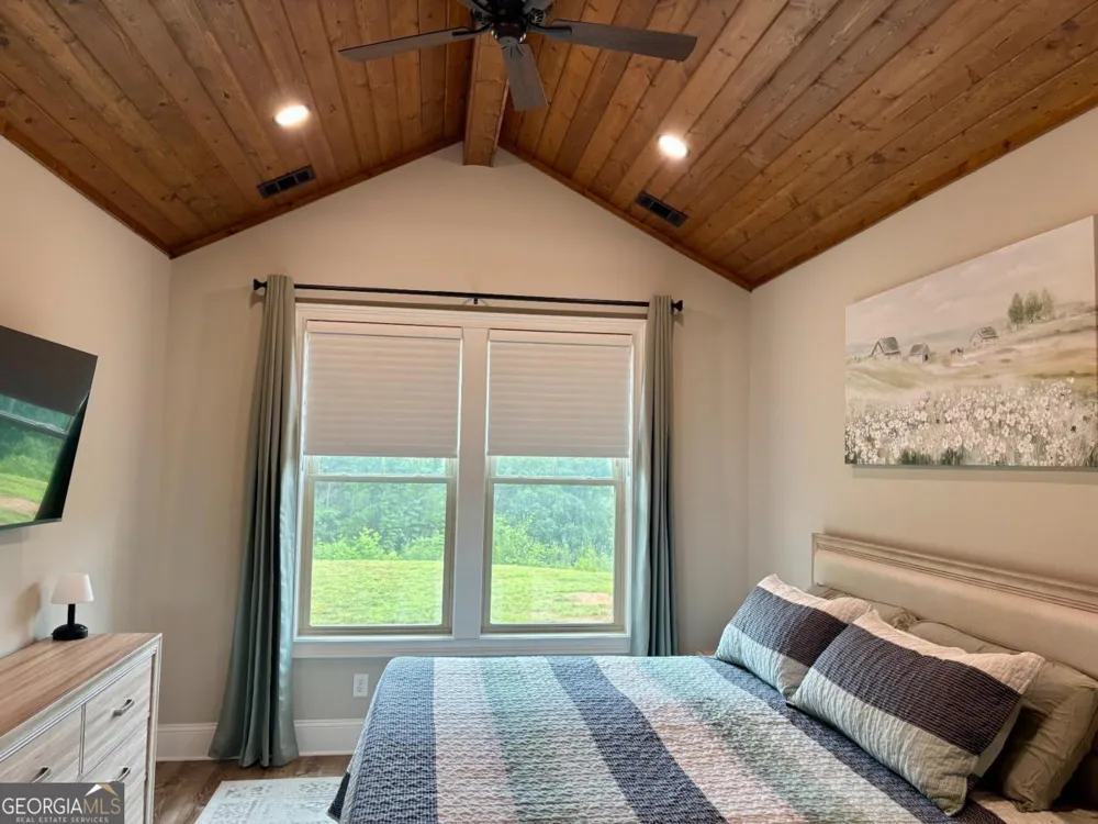 76 Hatch DR Clayton, GA 30525