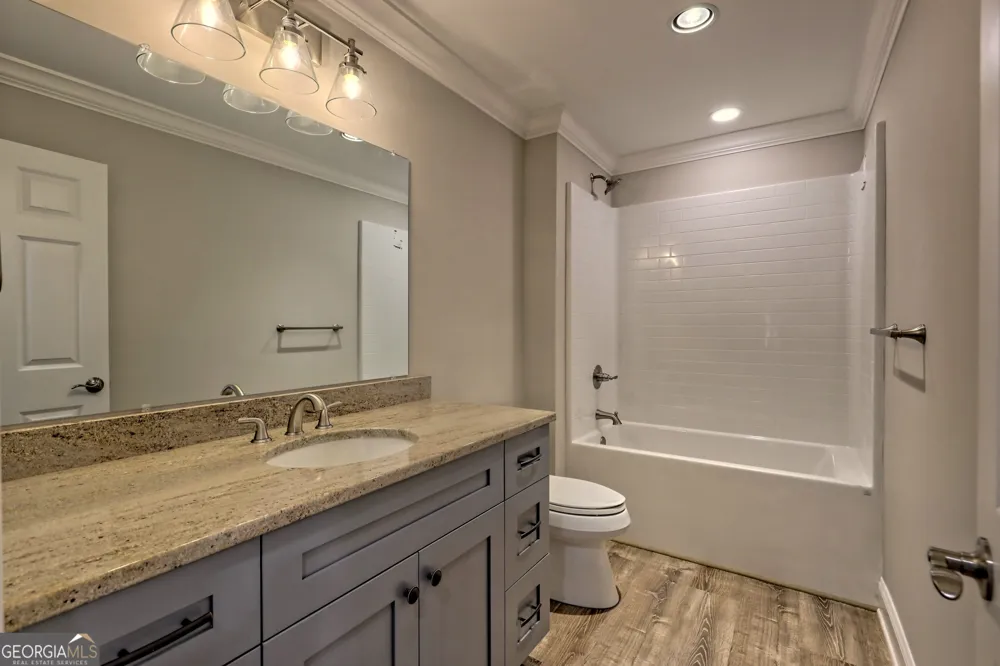 76 Hatch DR Clayton, GA 30525