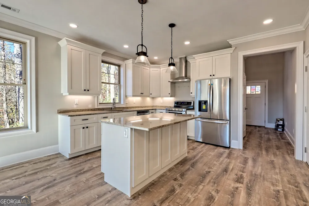 76 Hatch DR Clayton, GA 30525
