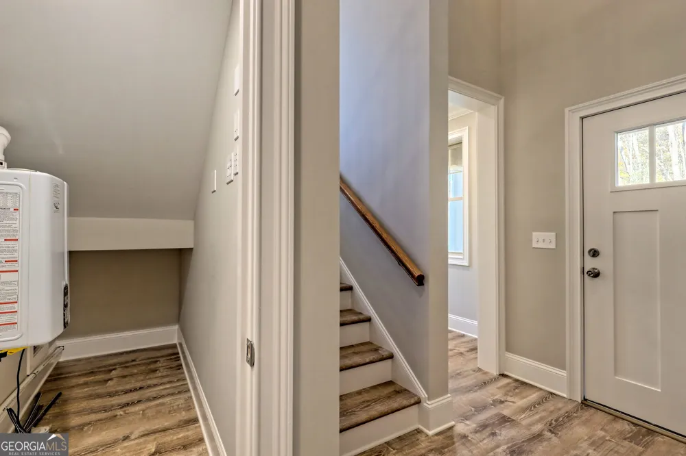76 Hatch DR Clayton, GA 30525