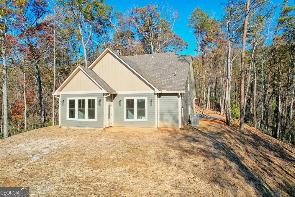 76 Hatch DR Clayton, GA 30525