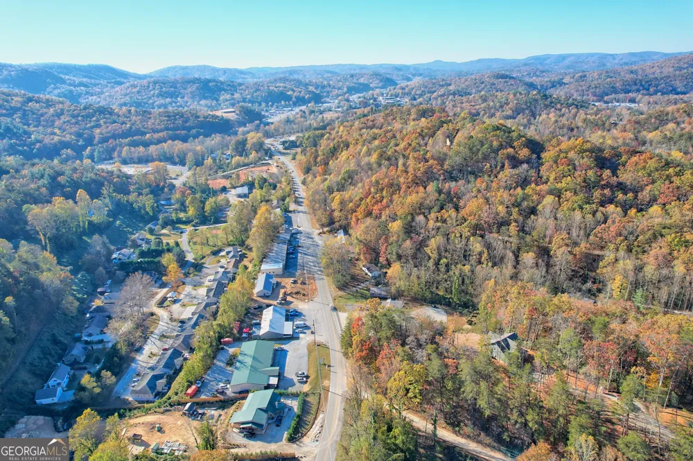76 Hatch DR Clayton, GA 30525