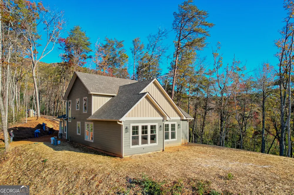 76 Hatch DR Clayton, GA 30525