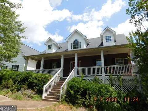 284 Valley Way