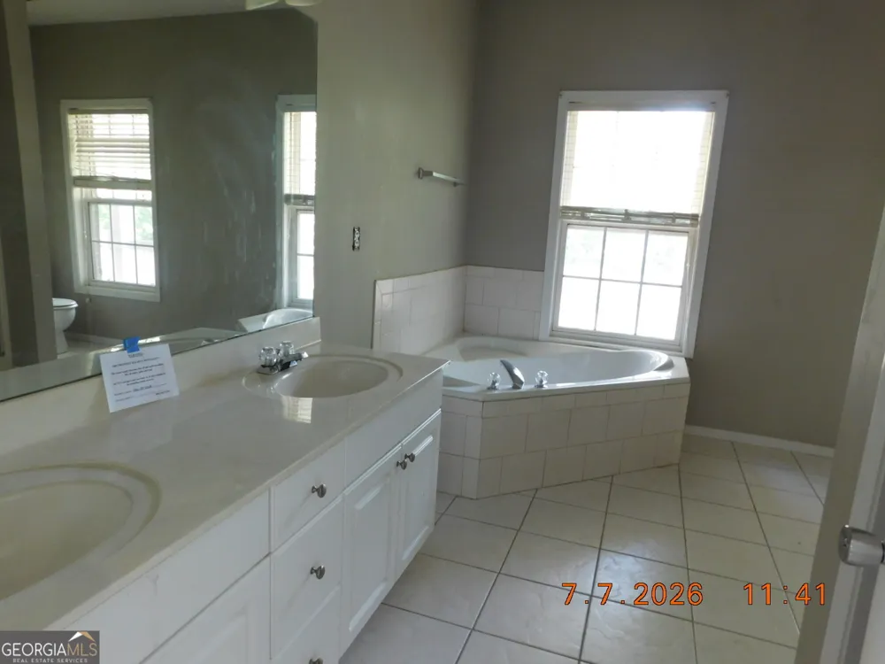 284 Valley Way Hampton, GA 30228