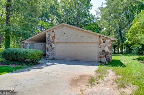 900 Pawnee PL