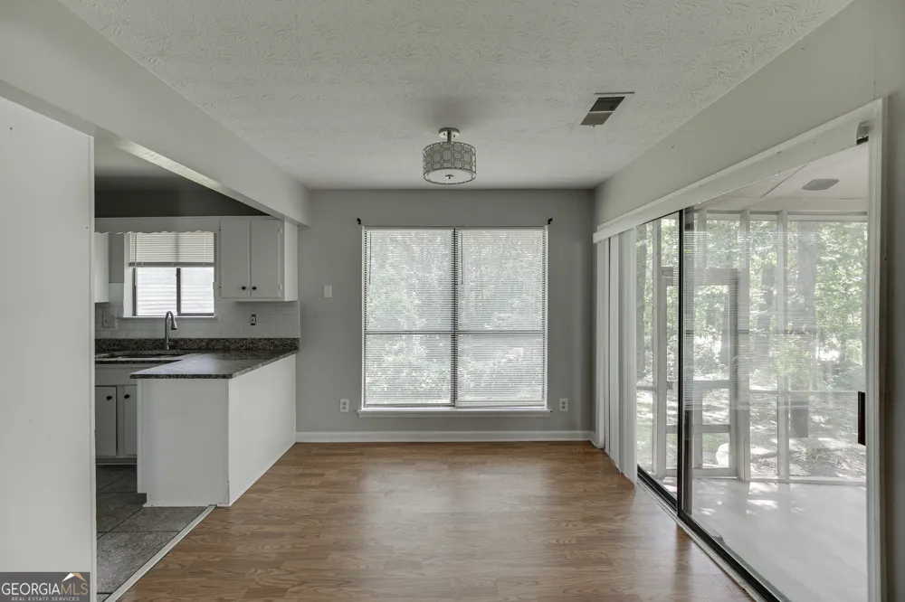 900 Pawnee PL Lilburn, GA 30047