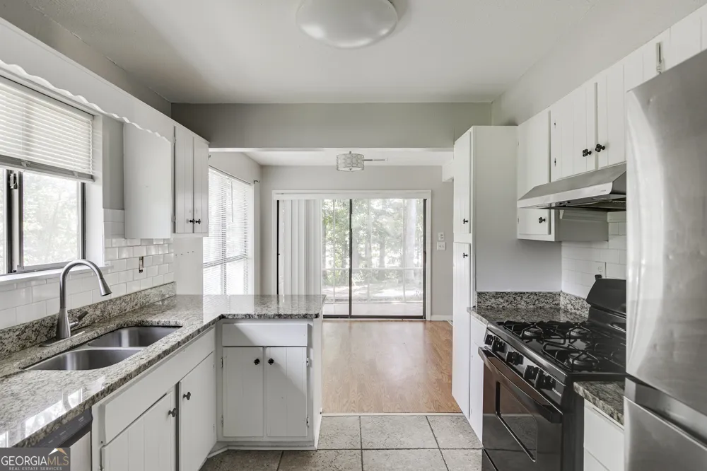 900 Pawnee PL Lilburn, GA 30047
