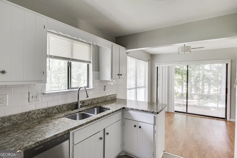 900 Pawnee PL Lilburn, GA 30047