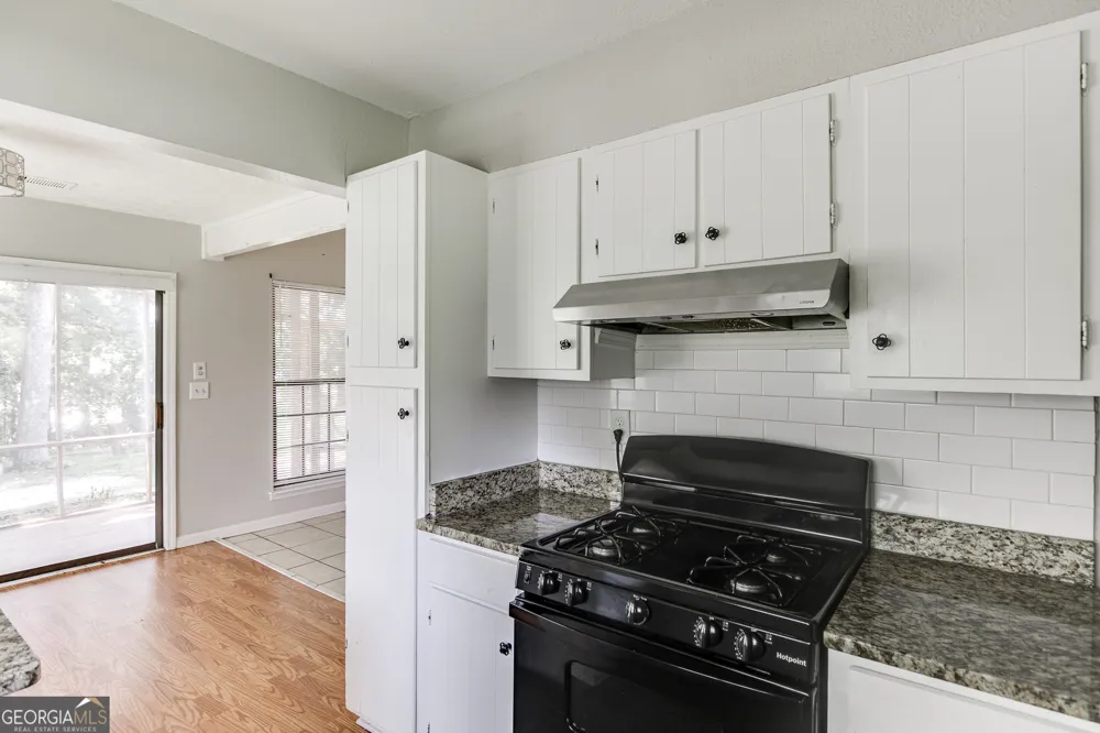 900 Pawnee PL Lilburn, GA 30047