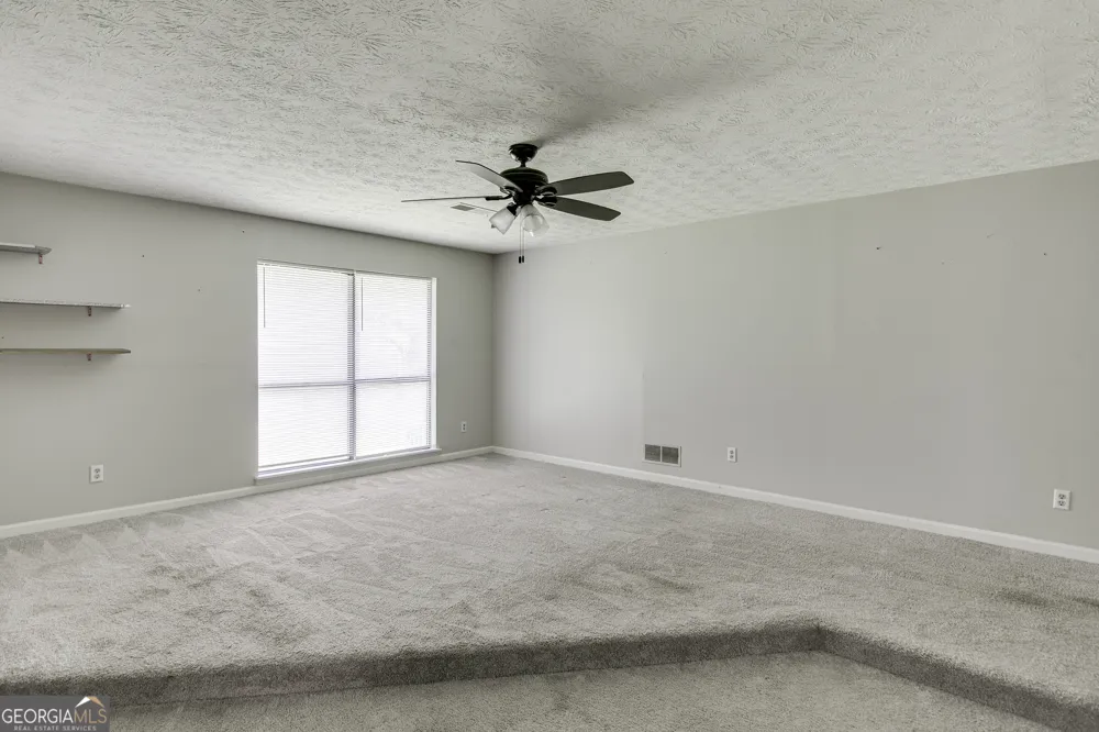 900 Pawnee PL Lilburn, GA 30047
