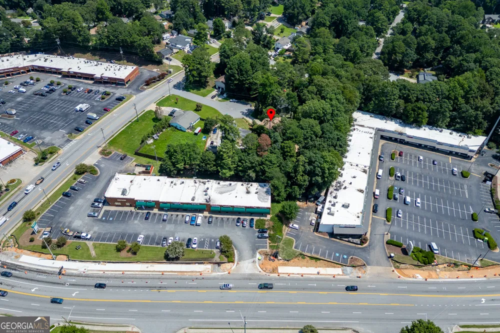 900 Pawnee PL Lilburn, GA 30047