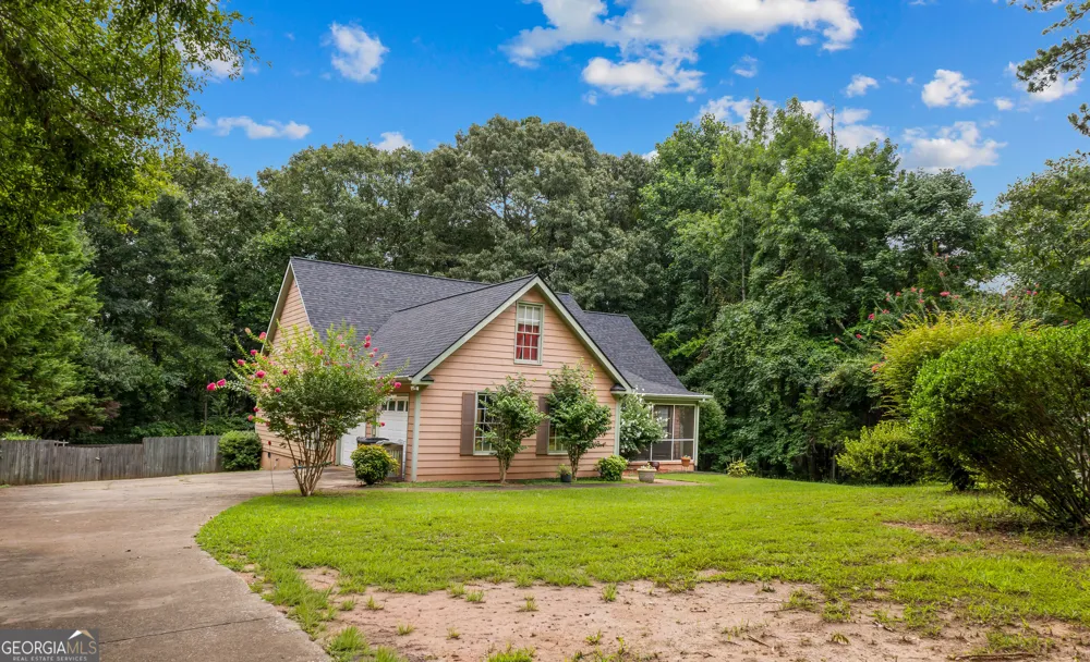 124 Foxdale DR LaGrange, GA 30240